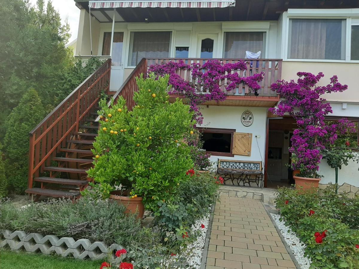 Rozsakert Vendeghaz Bed & Breakfast ซิกลีเก็ต ภายนอก รูปภาพ