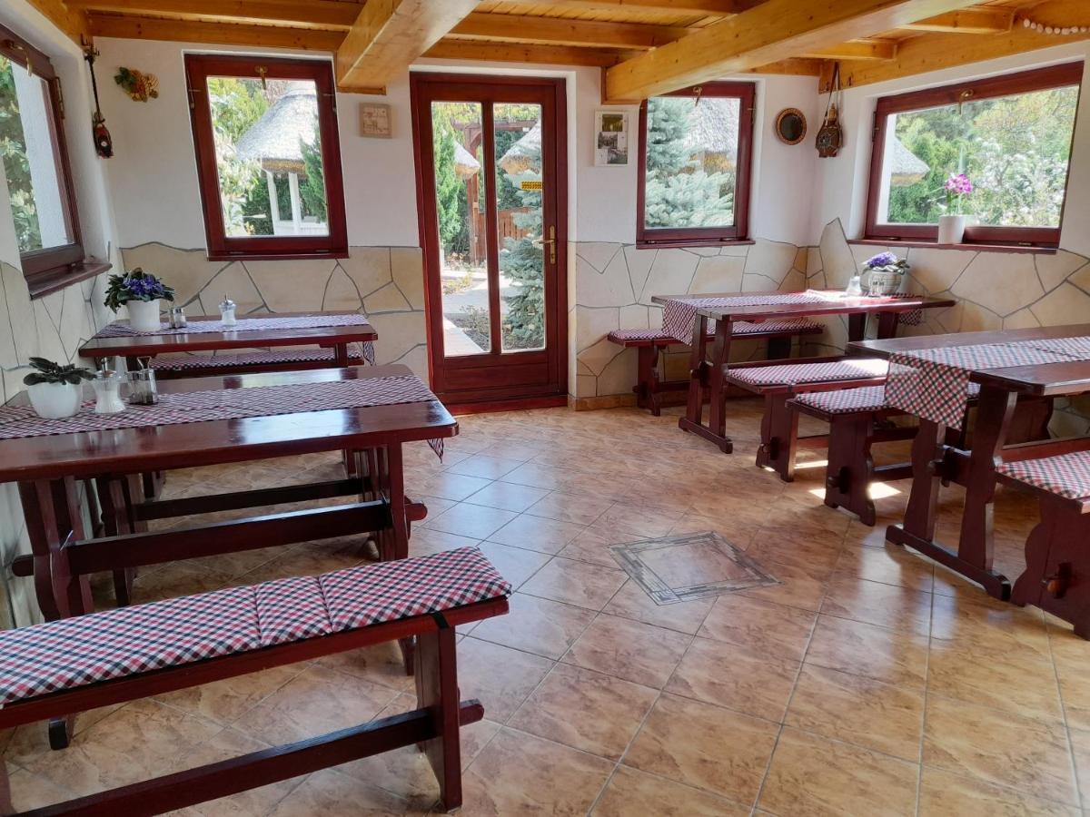 Rozsakert Vendeghaz Bed & Breakfast ซิกลีเก็ต ภายนอก รูปภาพ