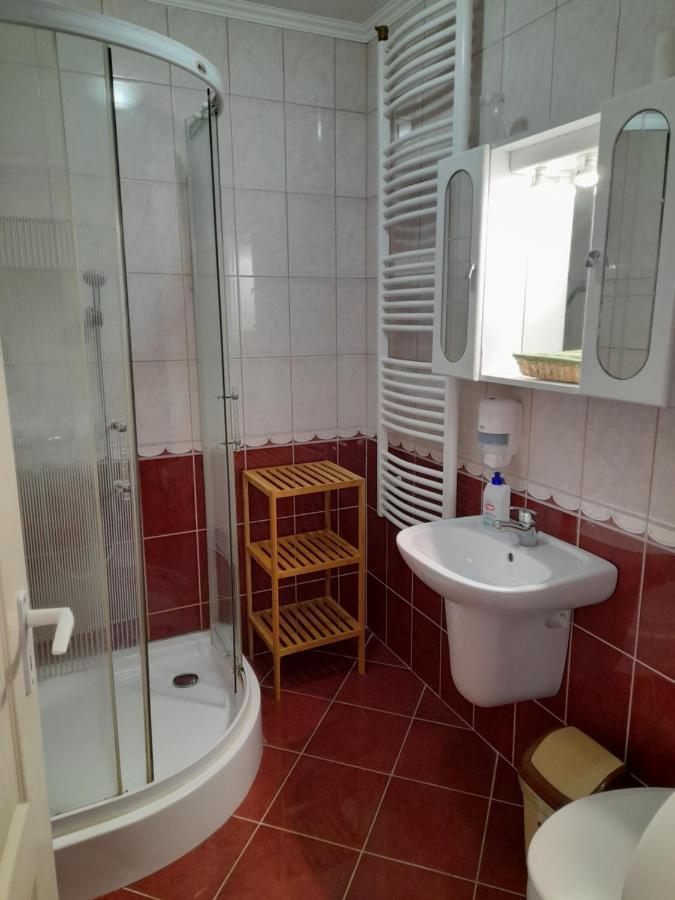 Rozsakert Vendeghaz Bed & Breakfast ซิกลีเก็ต ภายนอก รูปภาพ